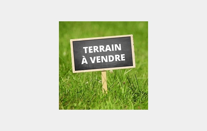 Terrain   BLYES   122 000 € 